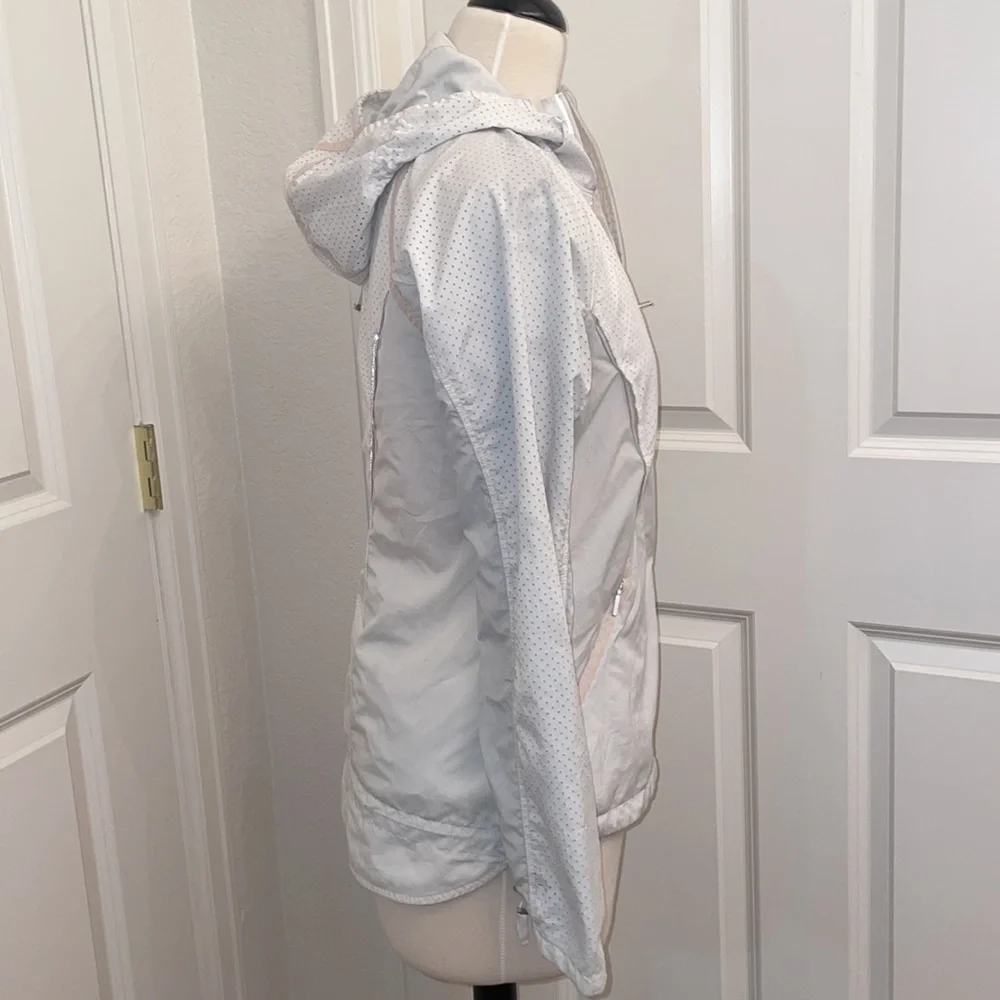 ATHLETA white hooded windbreaker jacket in women’s XXS - Picture 8 of 15